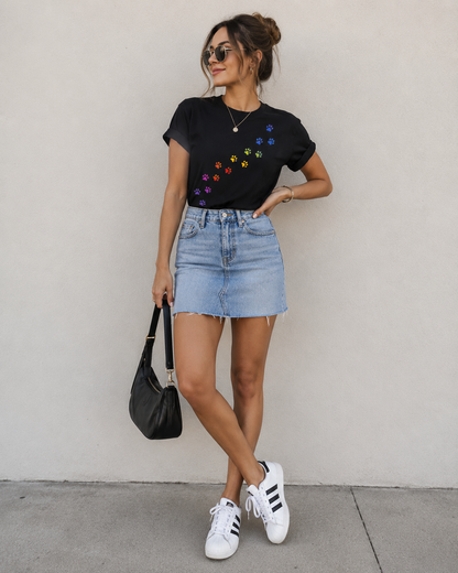 Camiseta Huellas Arcoíris
