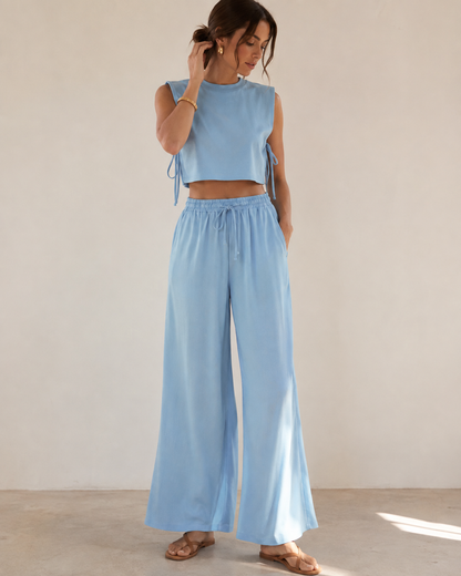 Conjunto de Top con Lazos Laterales y Pantalón Wide Leg