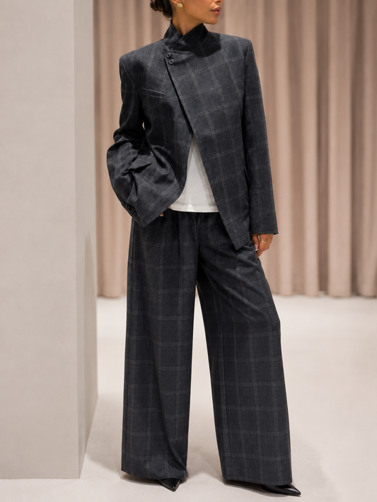 Blazer estructurado de cuadros con cuello alto